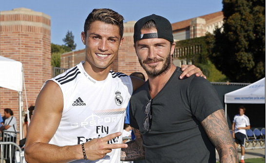 GimGoon 's Alora表现不佳， LANGX 's Gnar表现出色，SG赢得了第一局。