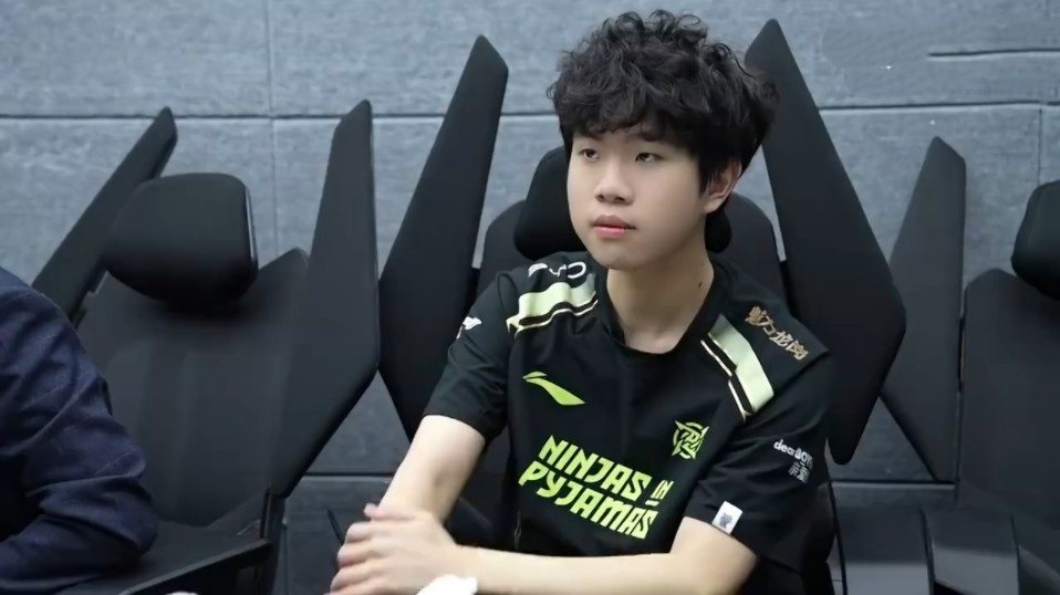 晋级淘汰赛的保证！Chovy生涯六次参加全球总决赛均打进八强